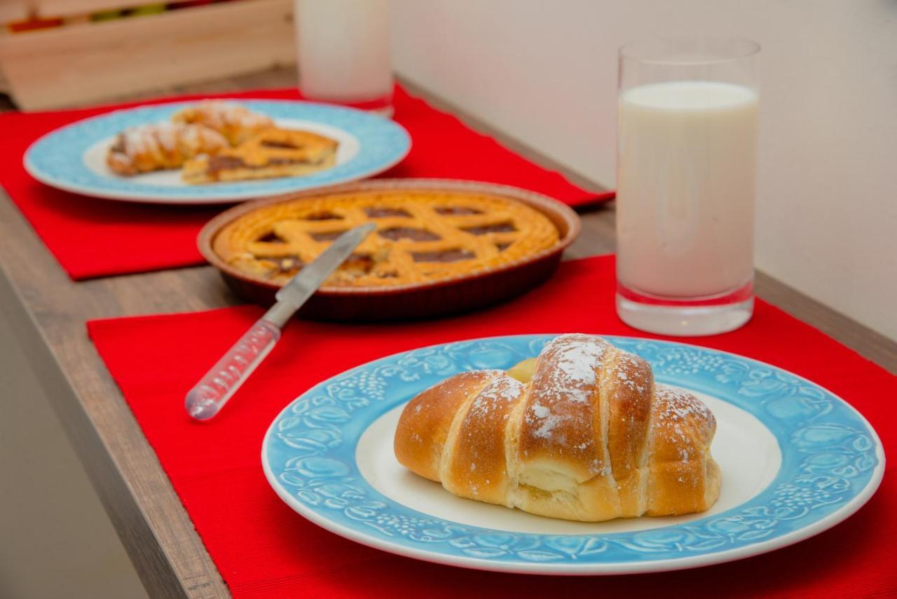 Bed and Breakfast Golden Napoli Esterno foto